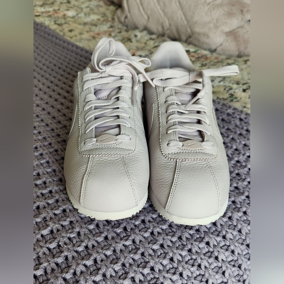 Nike Women's Cortez Sneakers - Picture 6 of 7